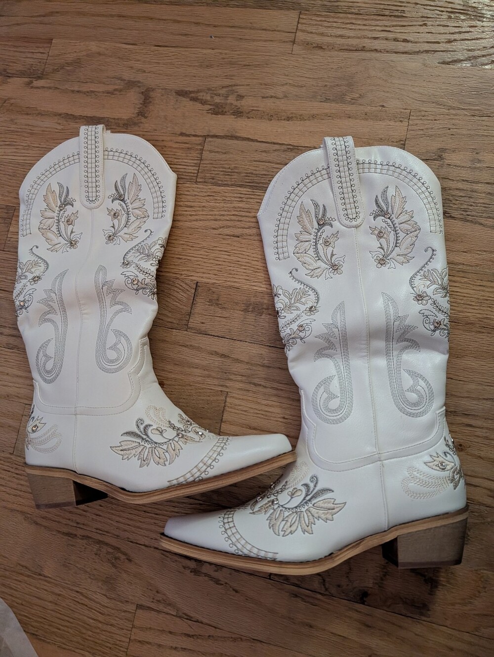 White Embroidered Western Cowboy Boots Rhinestone Floral Pointed Toe Women’s 8.5